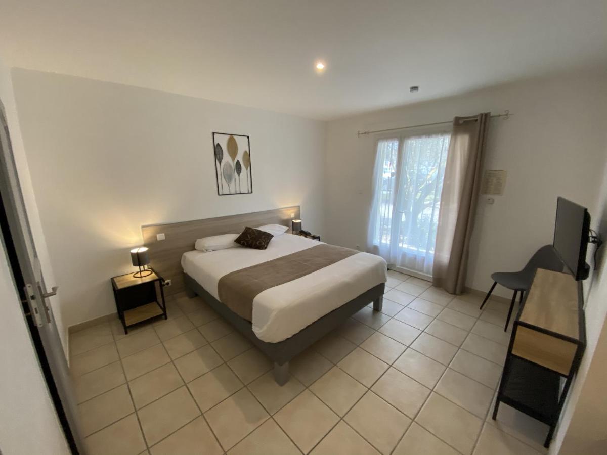 Logis Hotel L'Oliveraie Коньяк Экстерьер фото