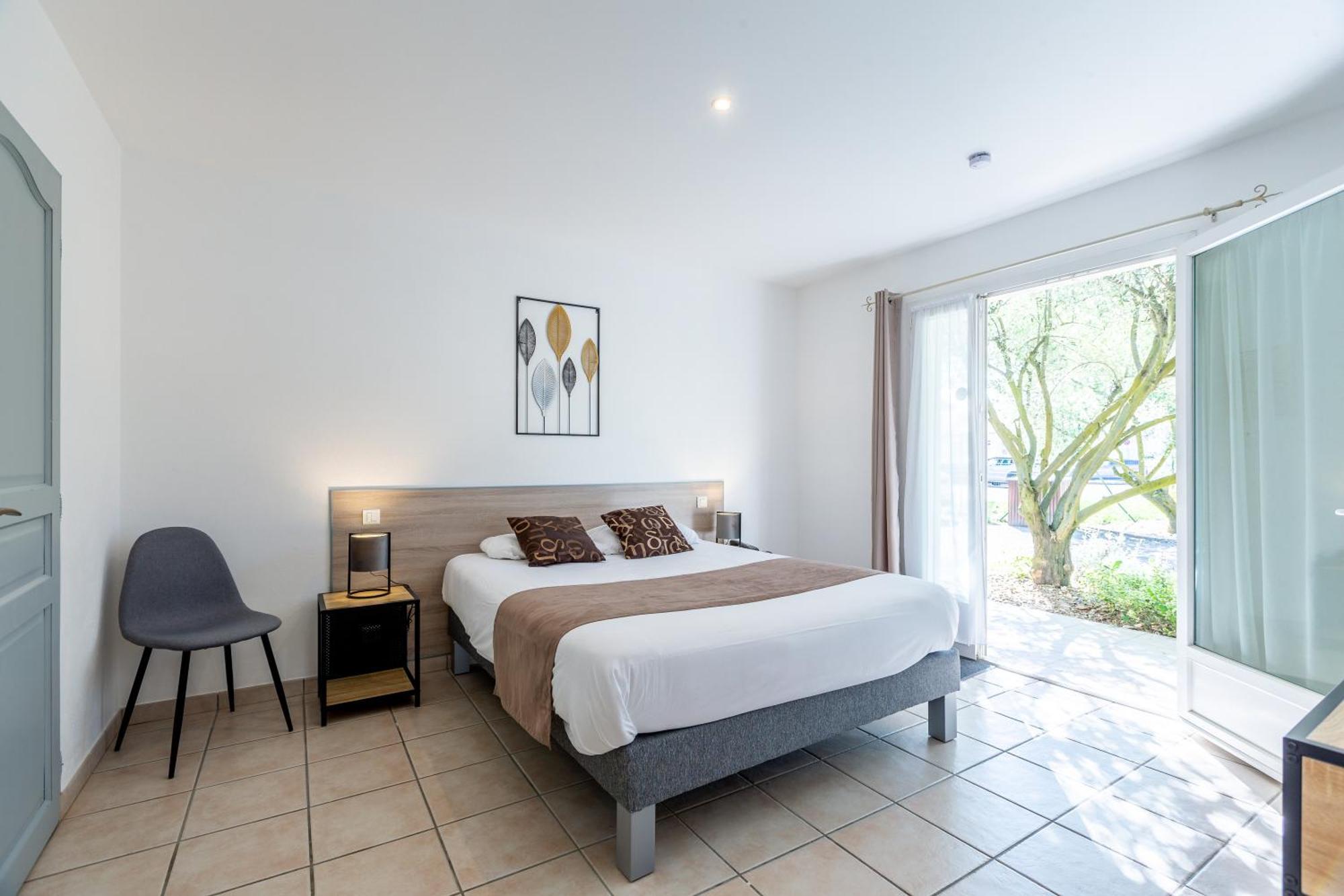 Logis Hotel L'Oliveraie Коньяк Экстерьер фото