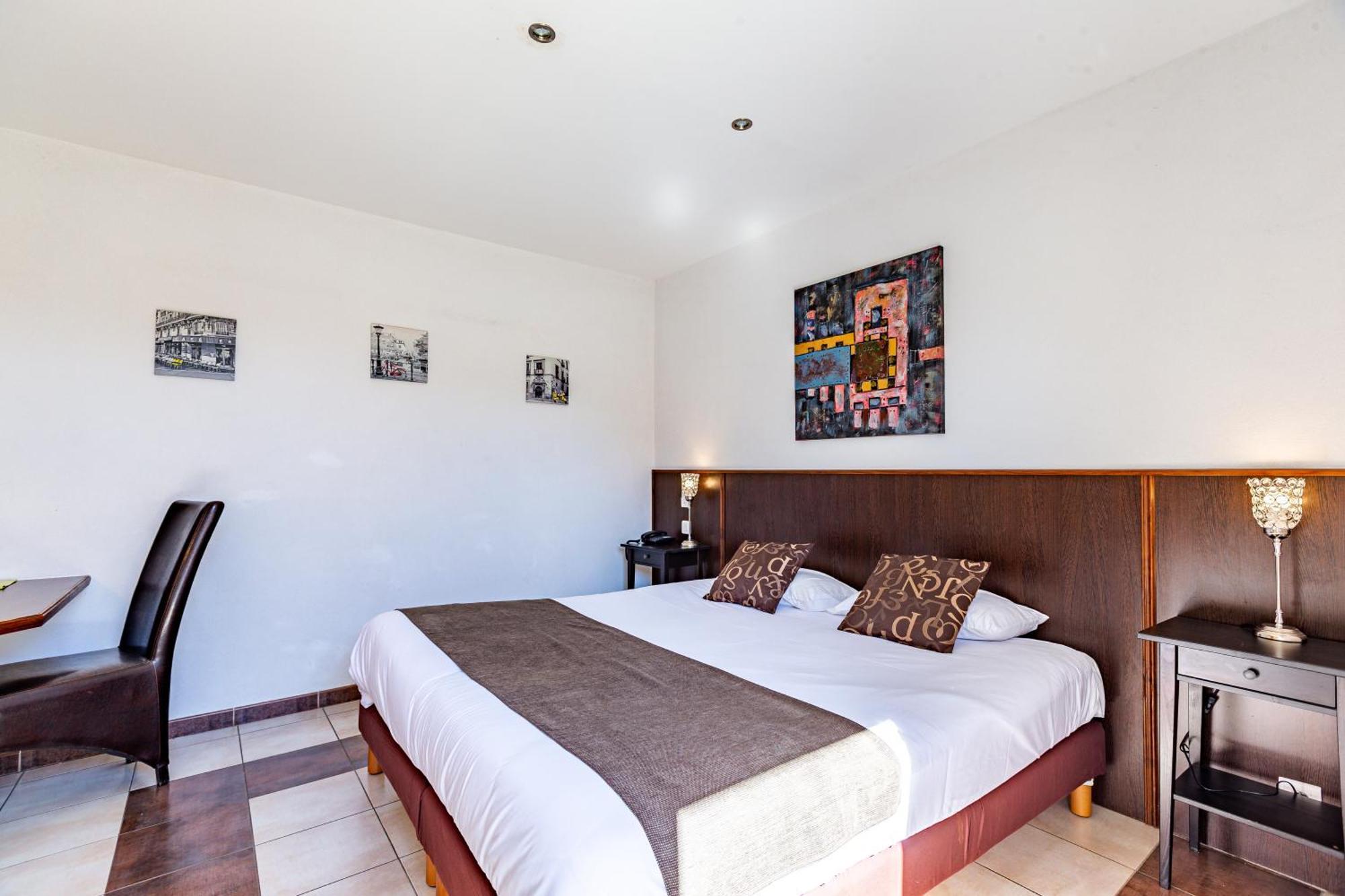 Logis Hotel L'Oliveraie Коньяк Экстерьер фото