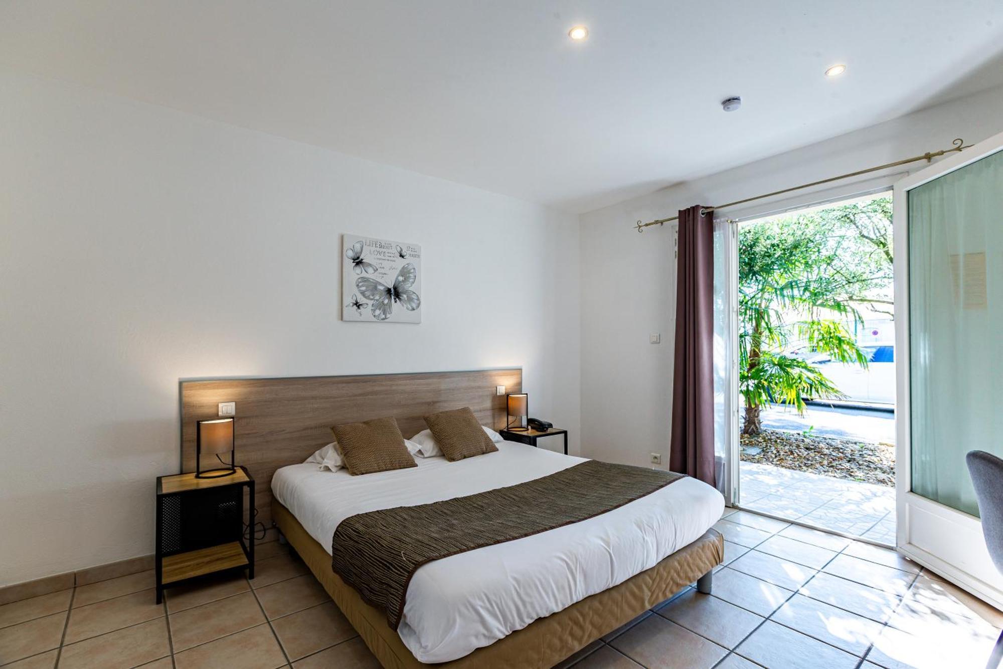 Logis Hotel L'Oliveraie Коньяк Экстерьер фото
