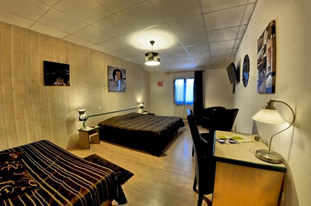Logis Hotel L'Oliveraie Коньяк Экстерьер фото