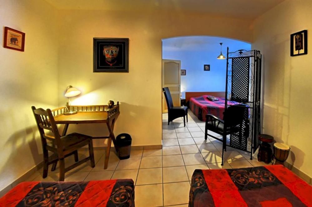 Logis Hotel L'Oliveraie Коньяк Экстерьер фото